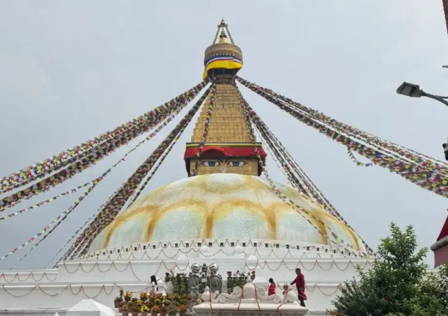 How to Do a Kora Around Boudha Stupa (Respectfully)