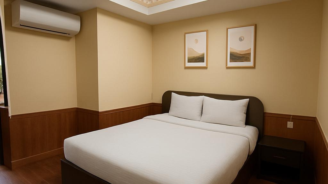 Room with Balcony at BMH